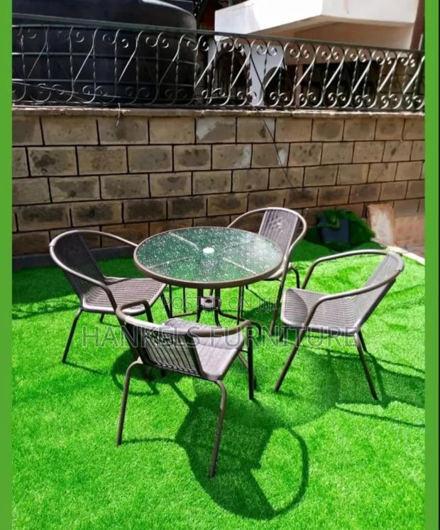 Elegant 4 Seater Patio Dining Set for Balcony Garden