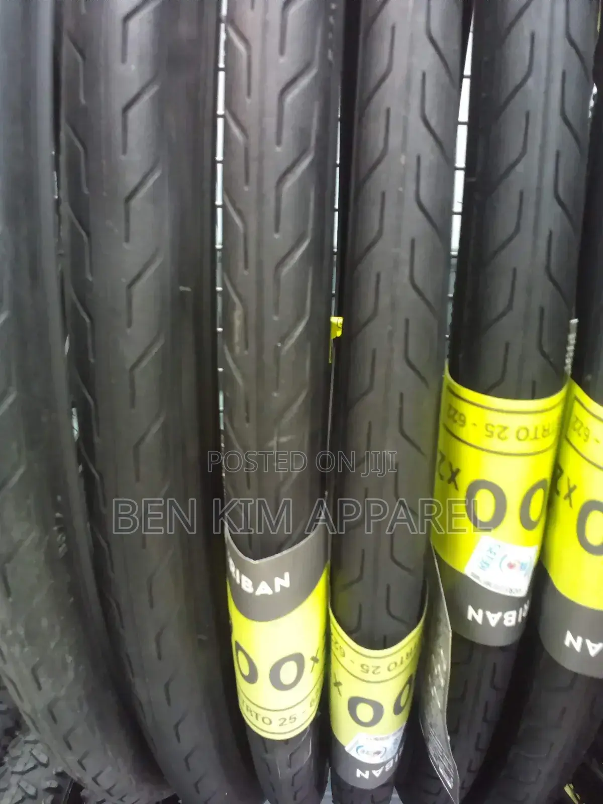 700 × 32 Road Bike Tyre 440gms Puncture Protection Nylon Mesh