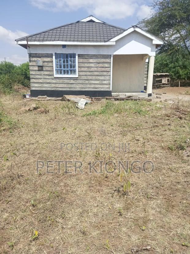 Quick Sale a Big 2 BDRMS on 1/4 Acre in Sultan Hamud - thumbnail 4