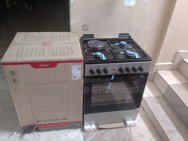 Von Free Standing Cooker. - main view