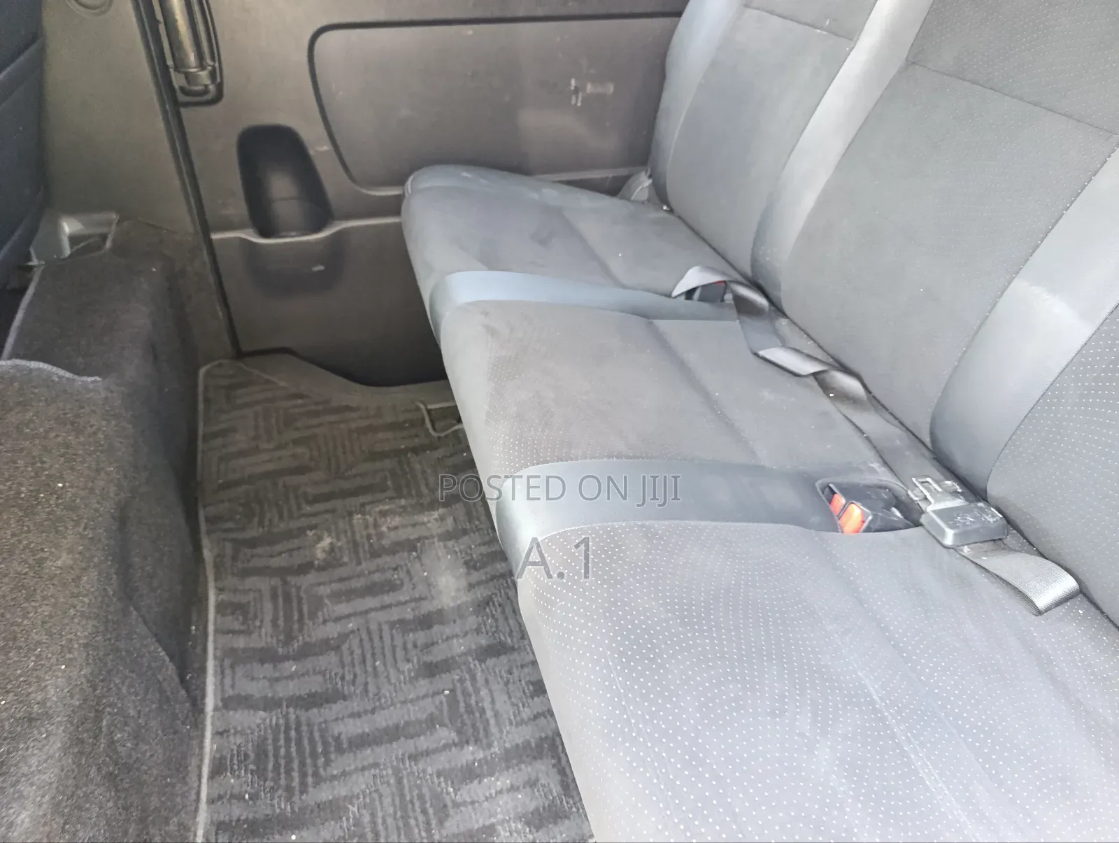Toyota Regius 2018 Blue