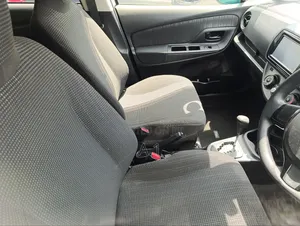 Toyota Vitz 1.0 FWD 5dr 2019 White