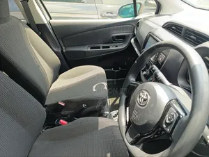 Toyota Vitz 1.0 FWD 5dr 2019 White