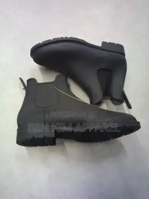 Rubber Slip on Water Proof Boots Black 42, 43, 44.