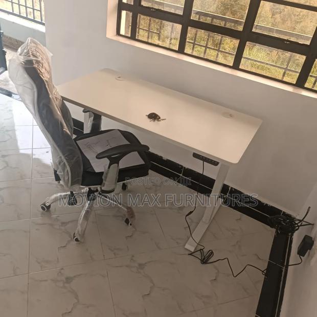White Adjustable Table Electric Table