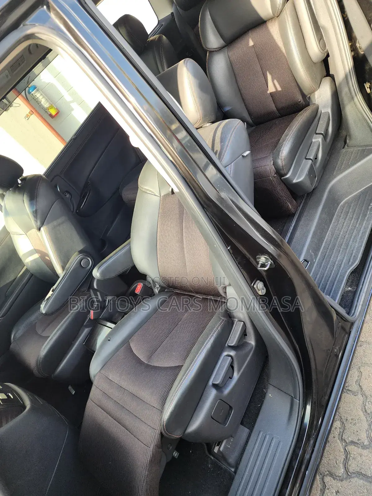 Nissan Elgrand 2018 Black