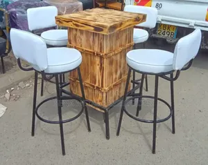 Rustic Barrel Bar Table With 4 High Stools.