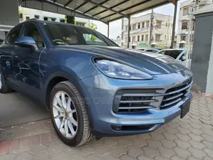 Porsche Cayenne 2018 Blue