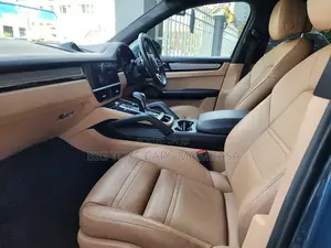 Porsche Cayenne 2018 Blue