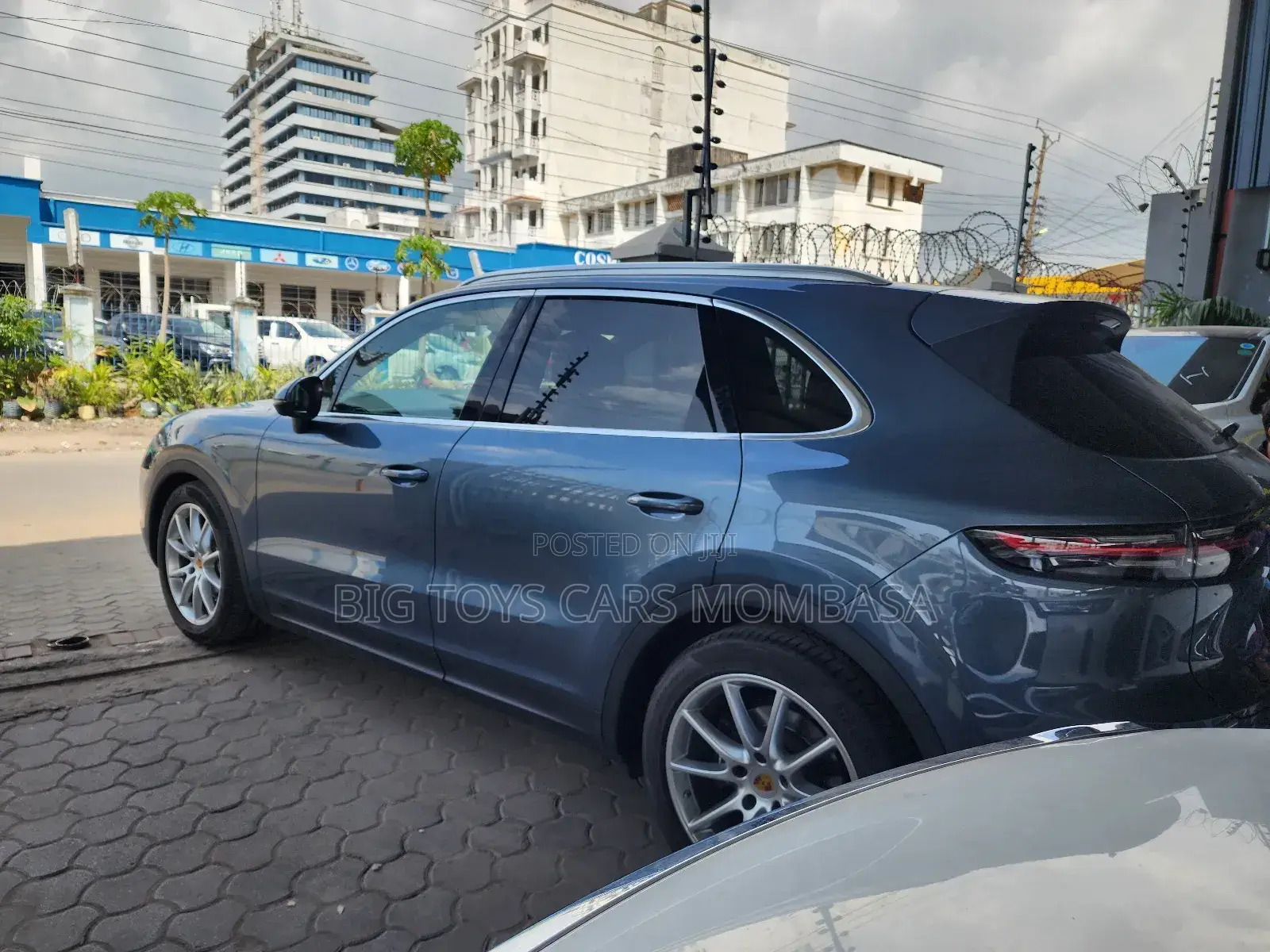 Porsche Cayenne 2018 Blue