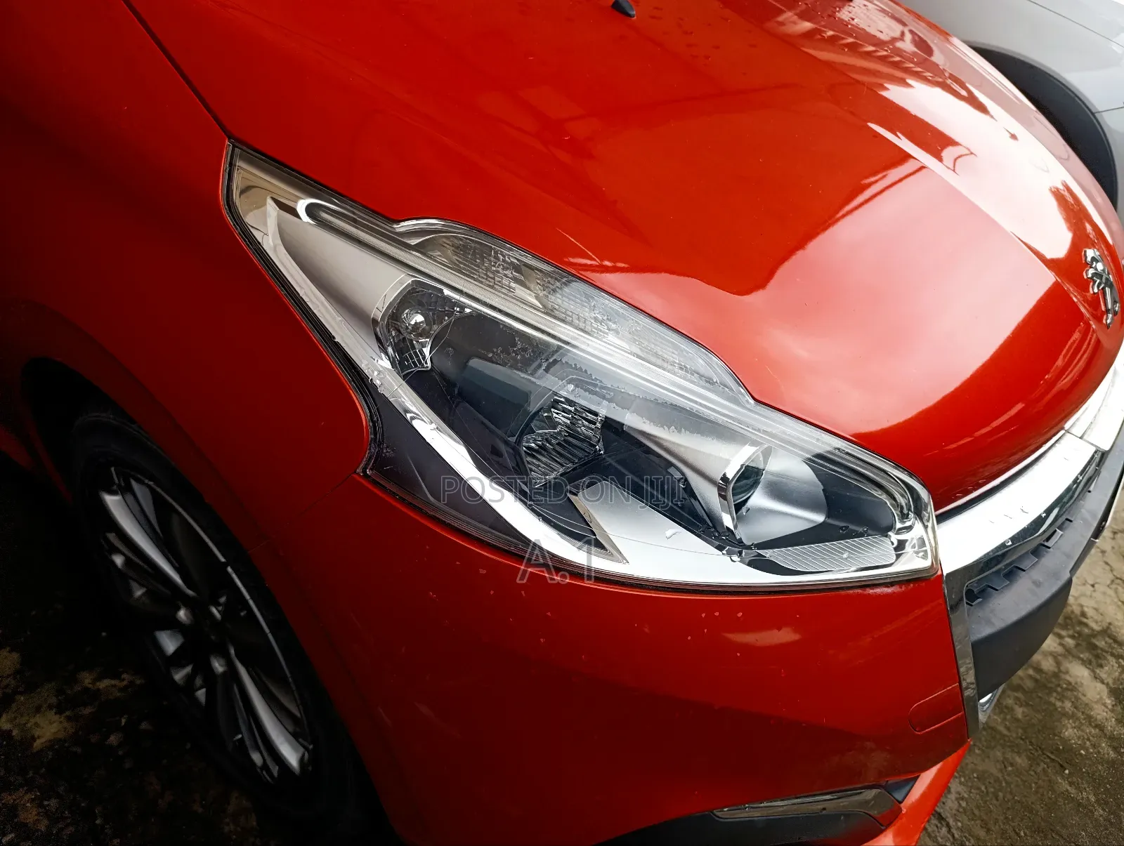 Peugeot 208 2018 Orange