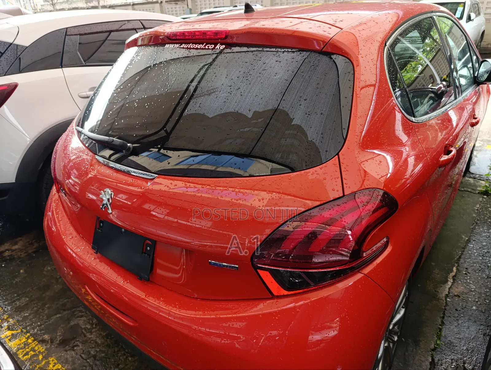 Peugeot 208 2018 Orange