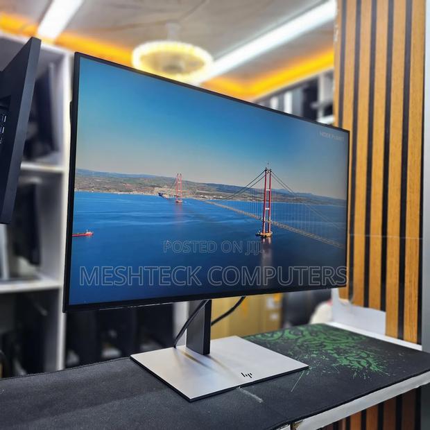Hp Z24f G3 FHD Display Monitor