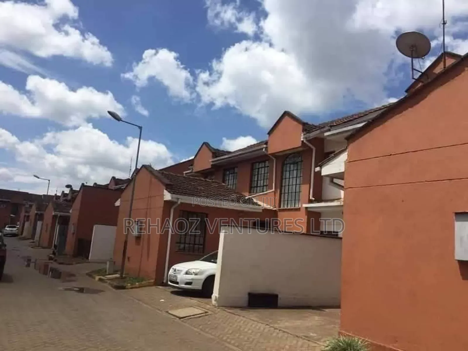 3bdrm Townhouse/Terrace in South C for sale
