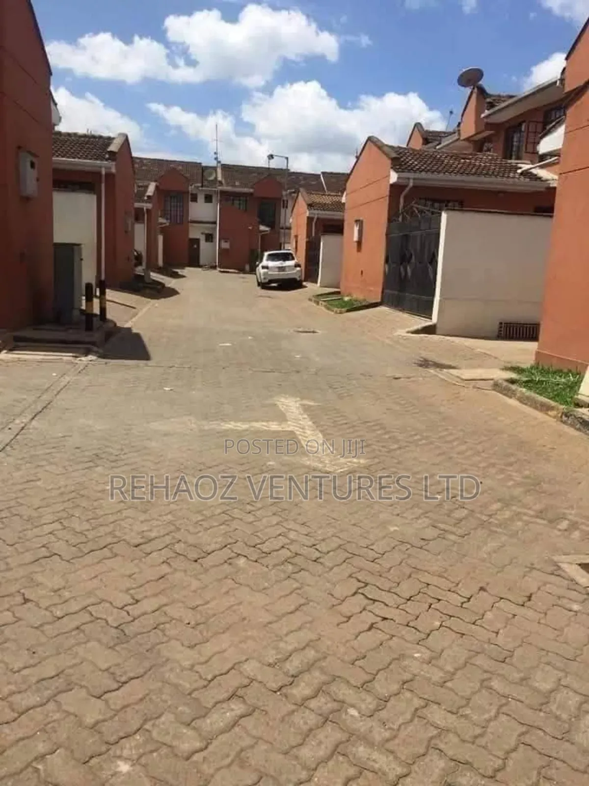3bdrm Townhouse/Terrace in South C for sale