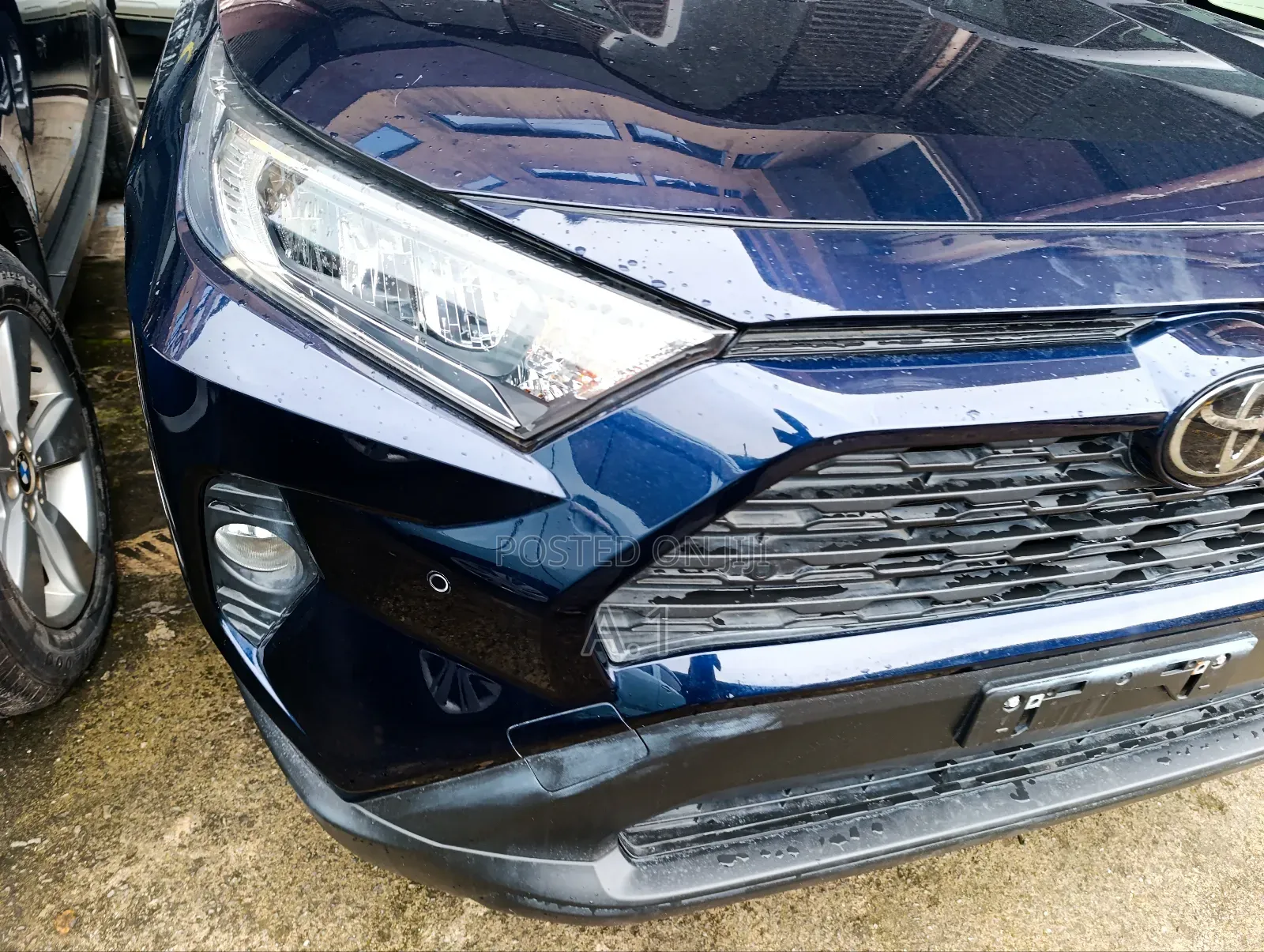 Toyota RAV4 2019 Blue