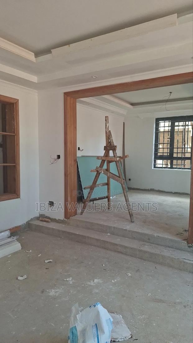 5bdrm Maisonette in Kerarapon for sale - thumbnail 3