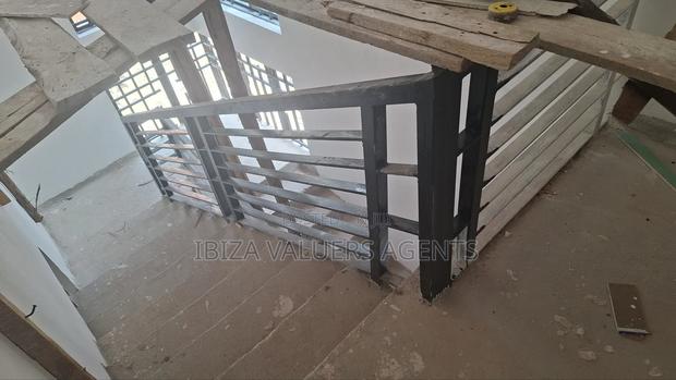 5bdrm Maisonette in Kerarapon for sale - thumbnail 5