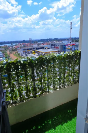 Studio Airbnb at Kamakis Crownz Towers