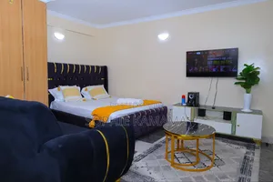 Studio Airbnb at Kamakis Crownz Towers