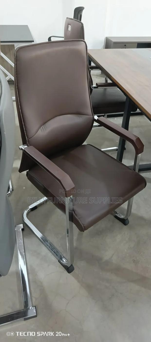 Brown Visitors Chair - thumbnail 2