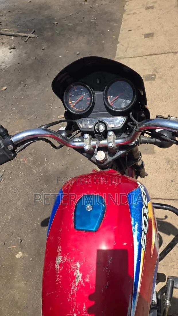 Bajaj Boxer 125 2024 Red - main view