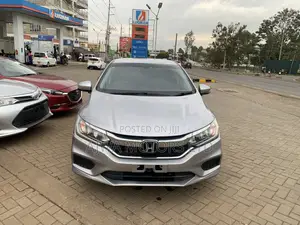 Honda Grace 1.5 Hybrid FWD 2018 Silver
