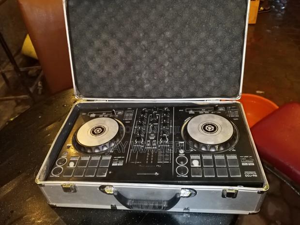 Pioneer DDJ Rb - main view