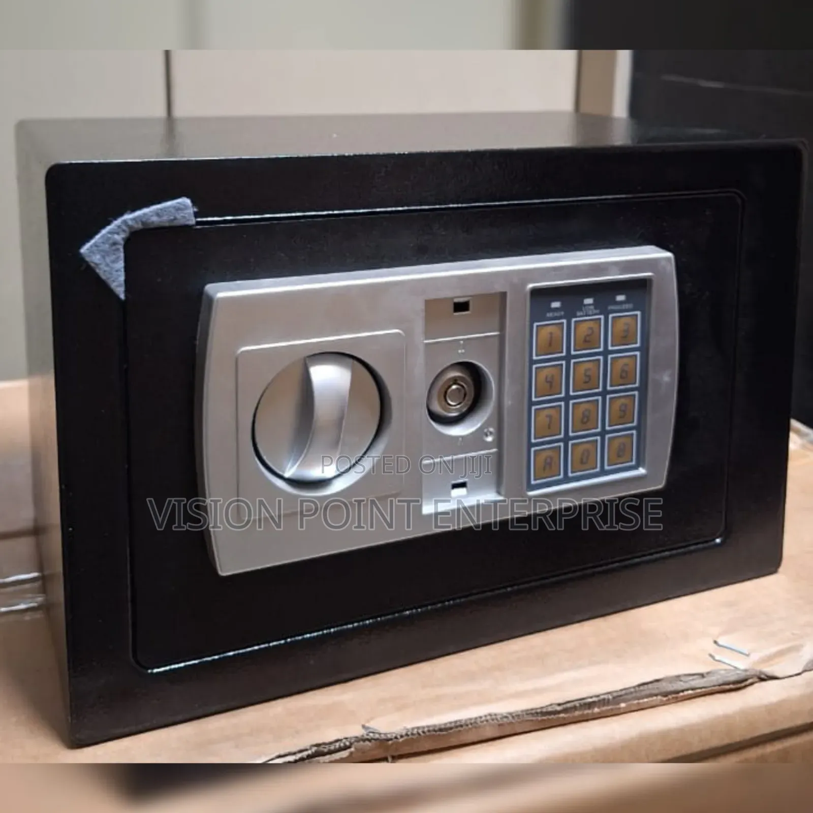 Safe Box, Safe Box