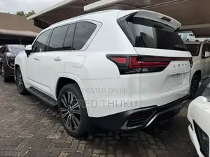 Lexus LX 2025 White