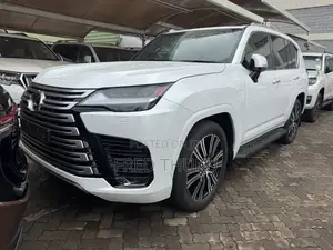 Lexus LX 2025 White