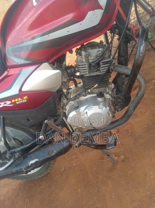 TVS HLX 125 2018 Red - thumbnail 5