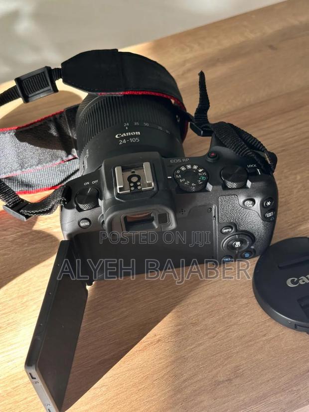 Full Frame Mirrorless Camera - thumbnail 3