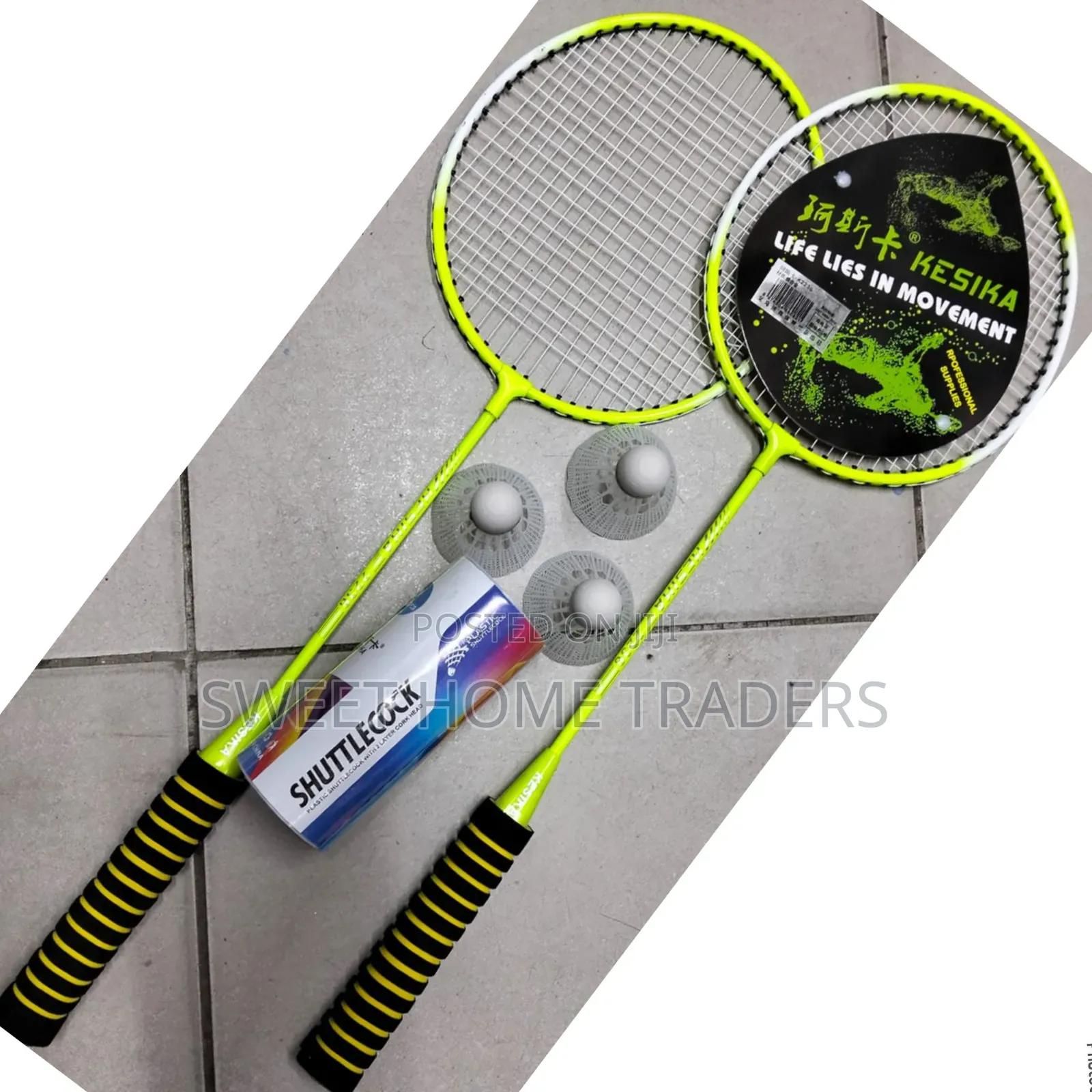 Badminton With *3 Shuttle Cock *2 Rackets
