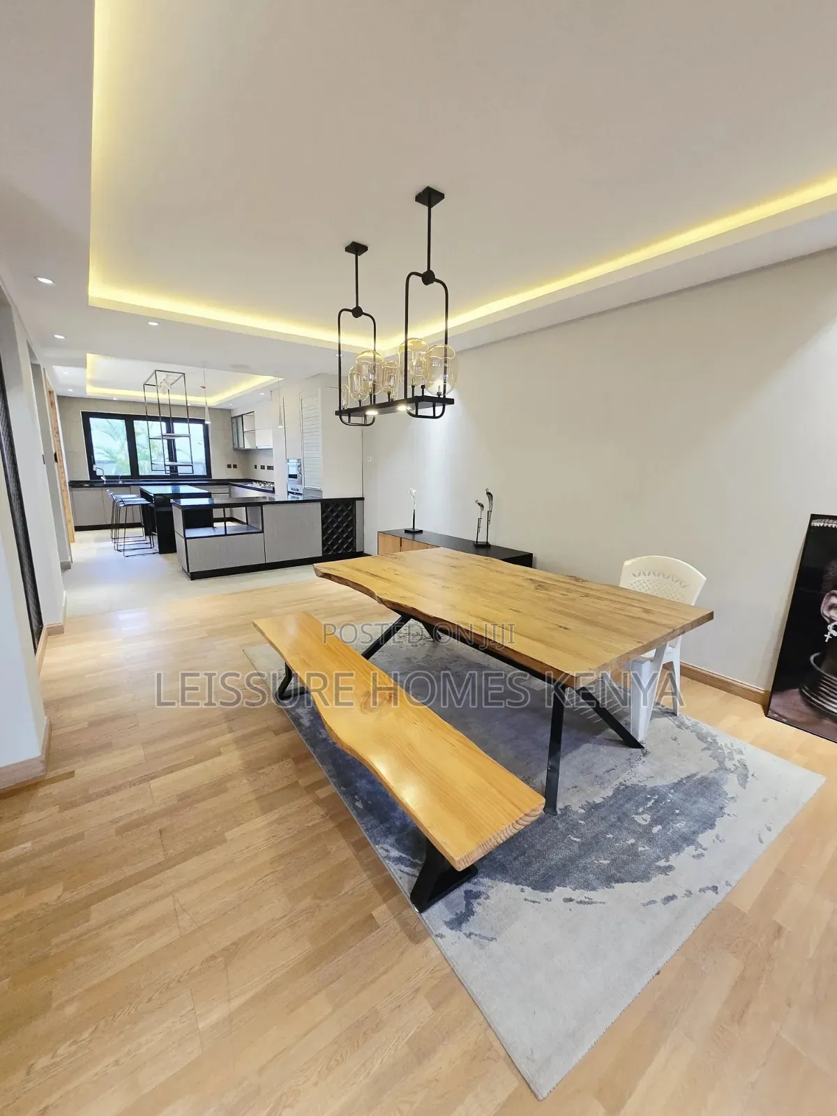 5bdrm Villa in Lavington for sale