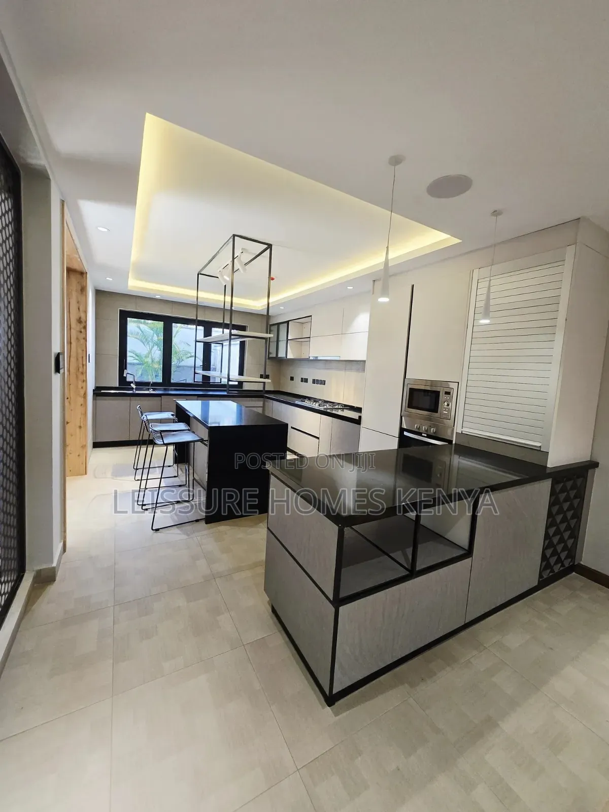 5bdrm Villa in Lavington for sale