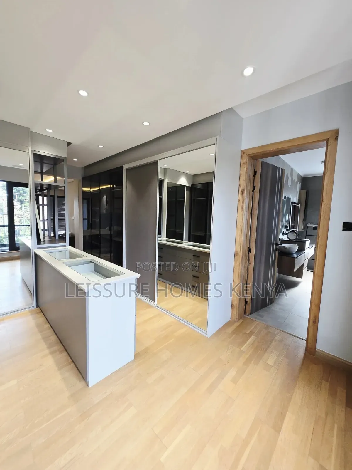 5bdrm Villa in Lavington for sale