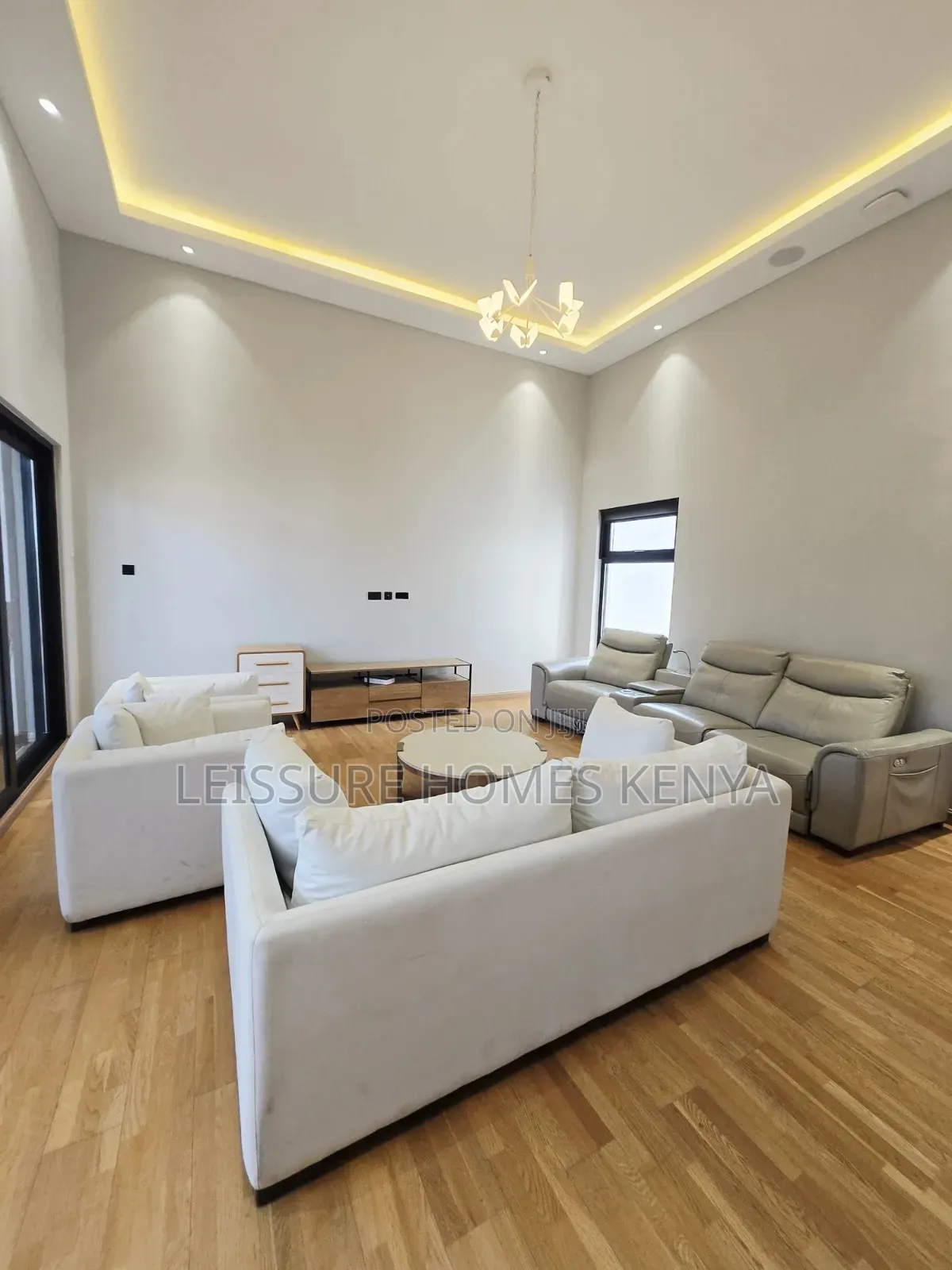 5bdrm Villa in Lavington for sale