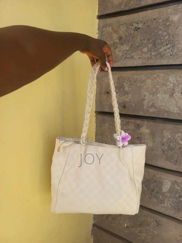Ladies Handbags - thumbnail 15