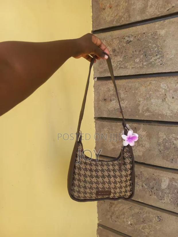 Ladies Handbags - thumbnail 20