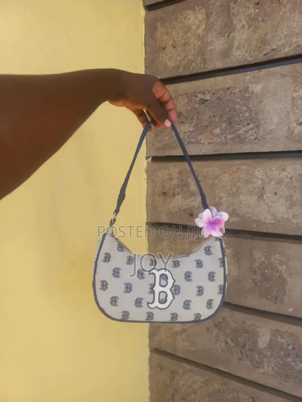 Ladies Handbags - thumbnail 21