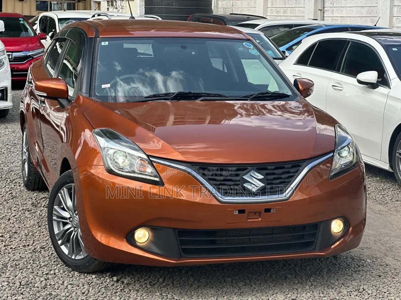 Suzuki Baleno 2020 Orange