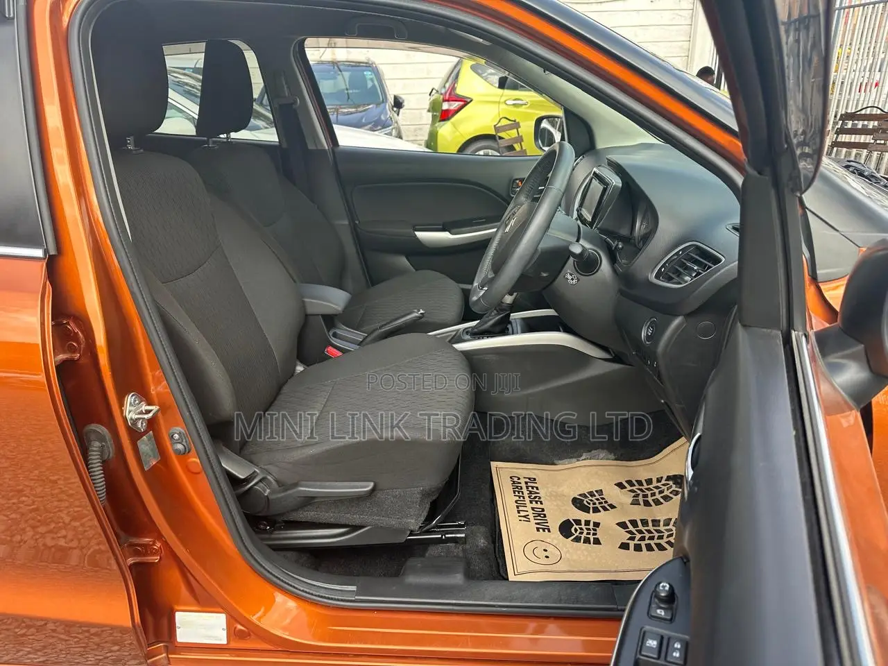 Suzuki Baleno 2020 Orange