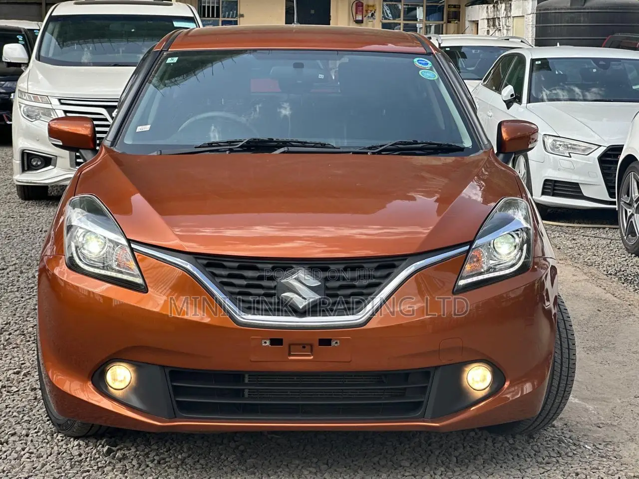 Suzuki Baleno 2020 Orange