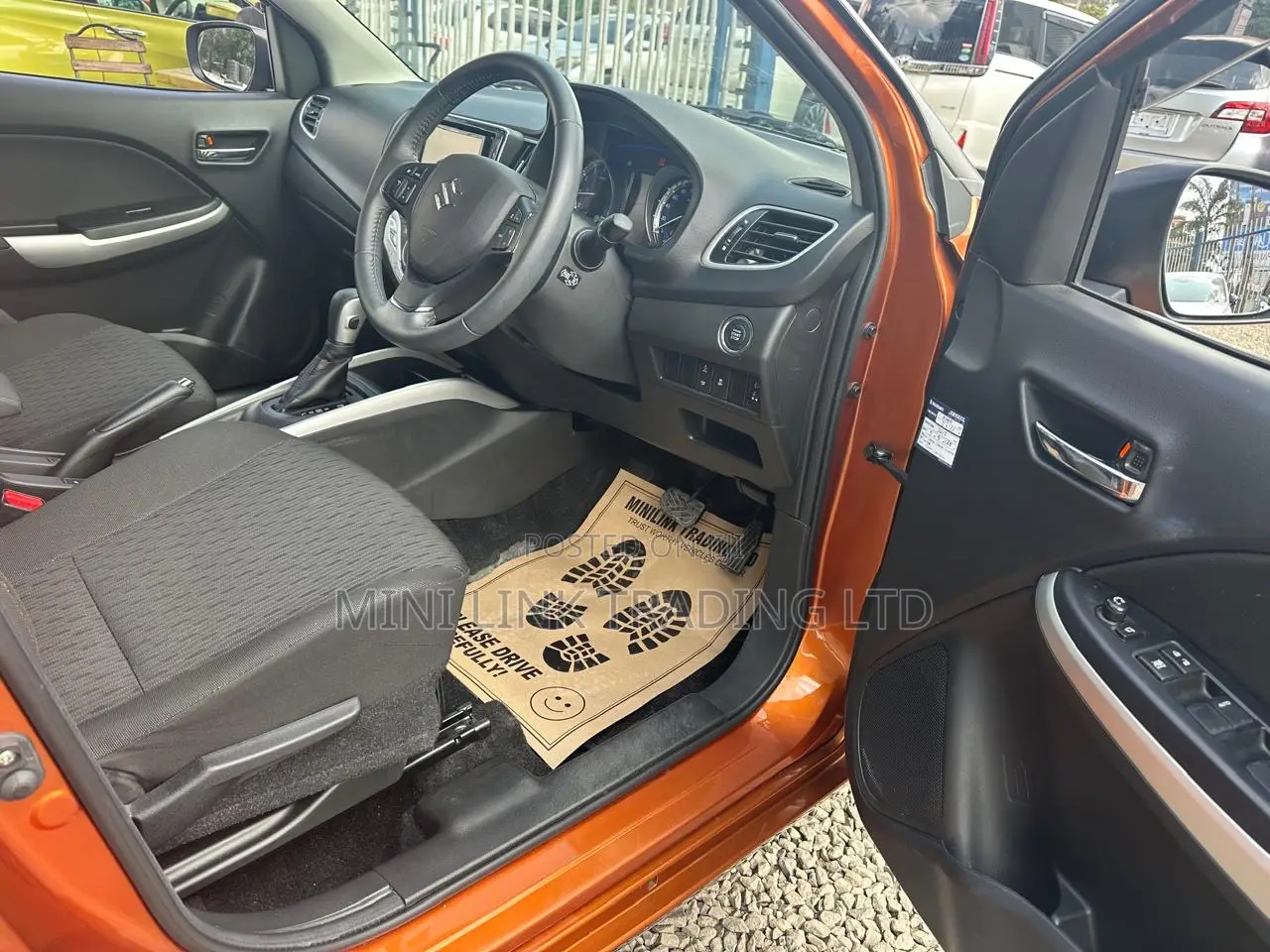 Suzuki Baleno 2020 Orange