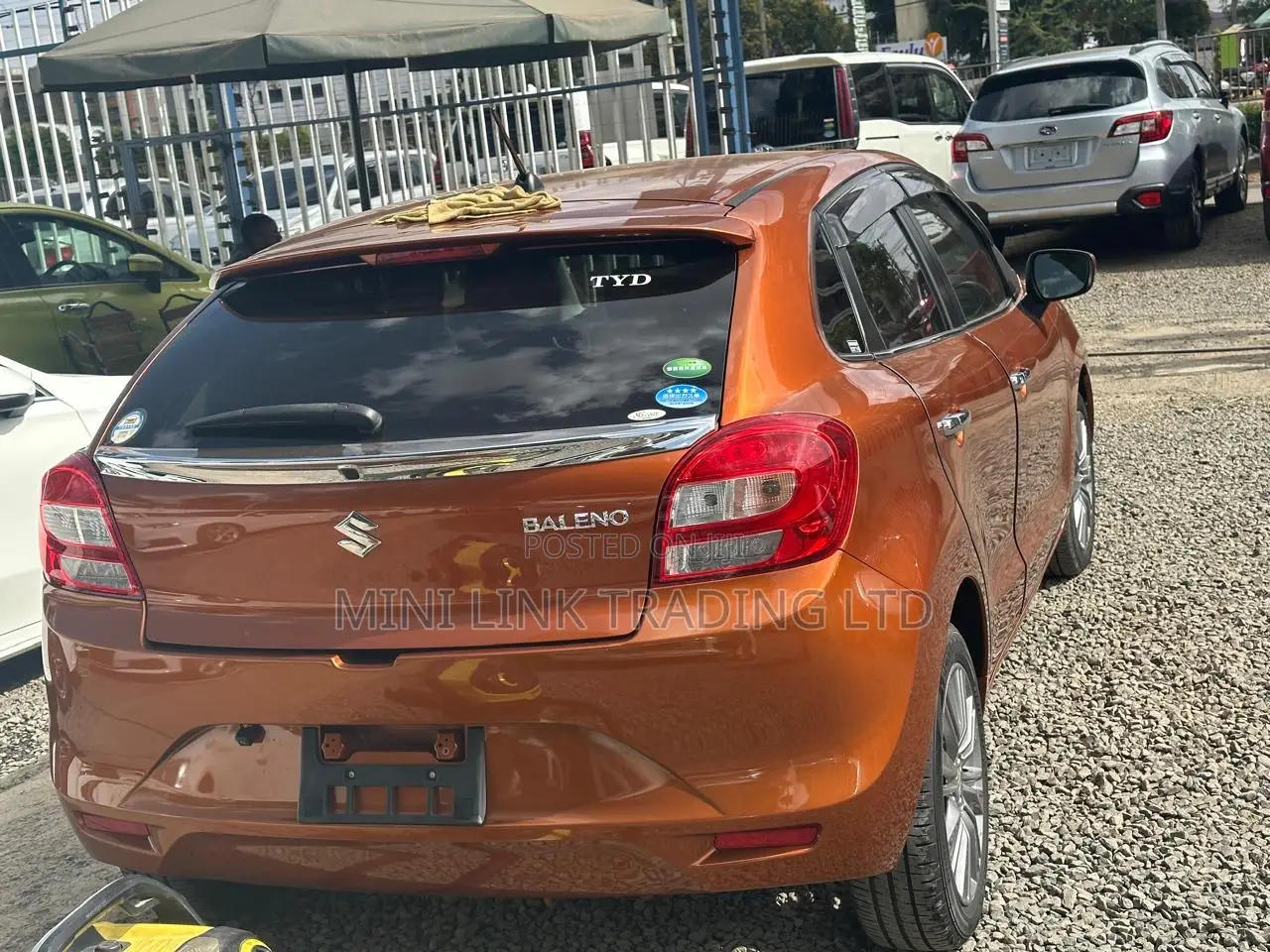 Suzuki Baleno 2020 Orange