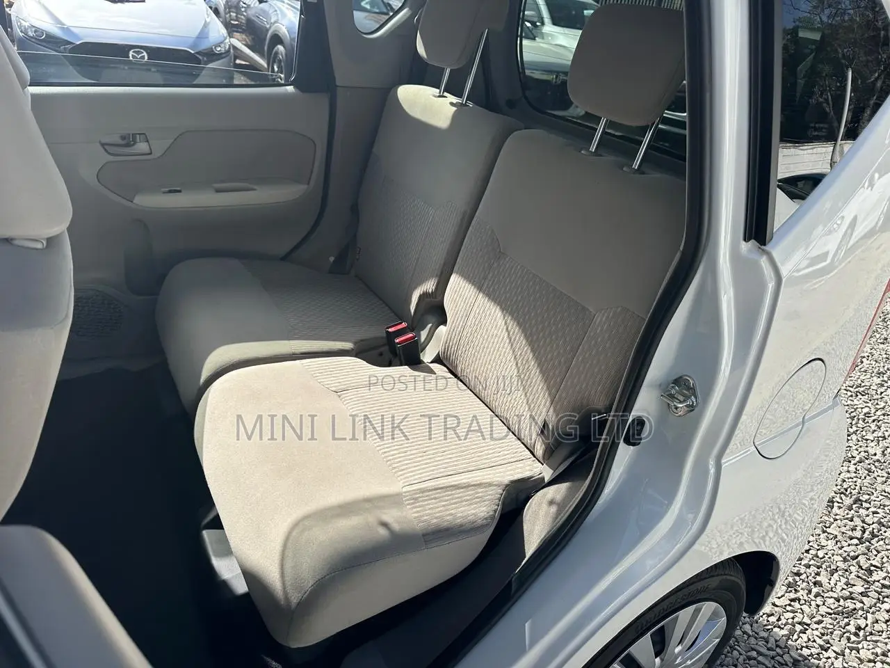 Daihatsu Move 2020 White