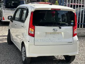Daihatsu Move 2020 White