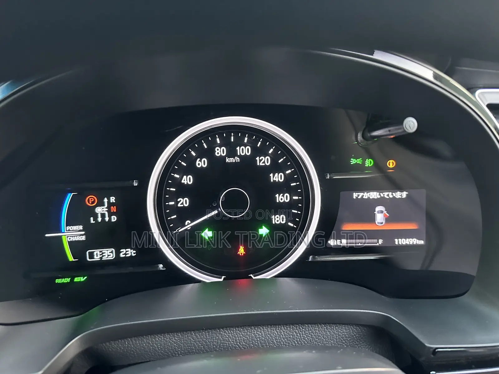 Honda Fit Shuttle 1.5 Hybrid 4WD 2018 Silver
