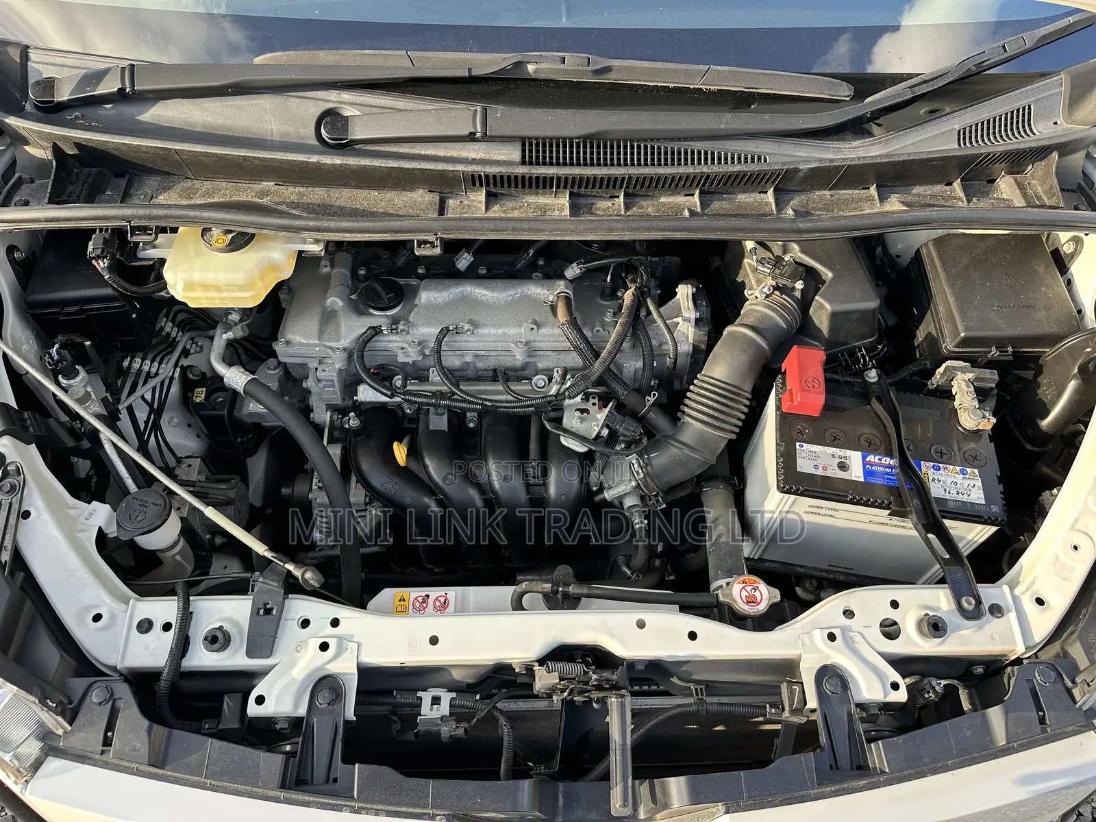 Toyota Voxy 2018 White
